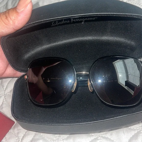Salvatore Ferragamo | Accessories | Women Salvatore  display picture 1